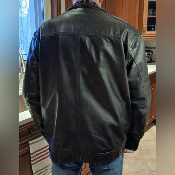 Men's Black Leather Jacket - Picture 2 of 4